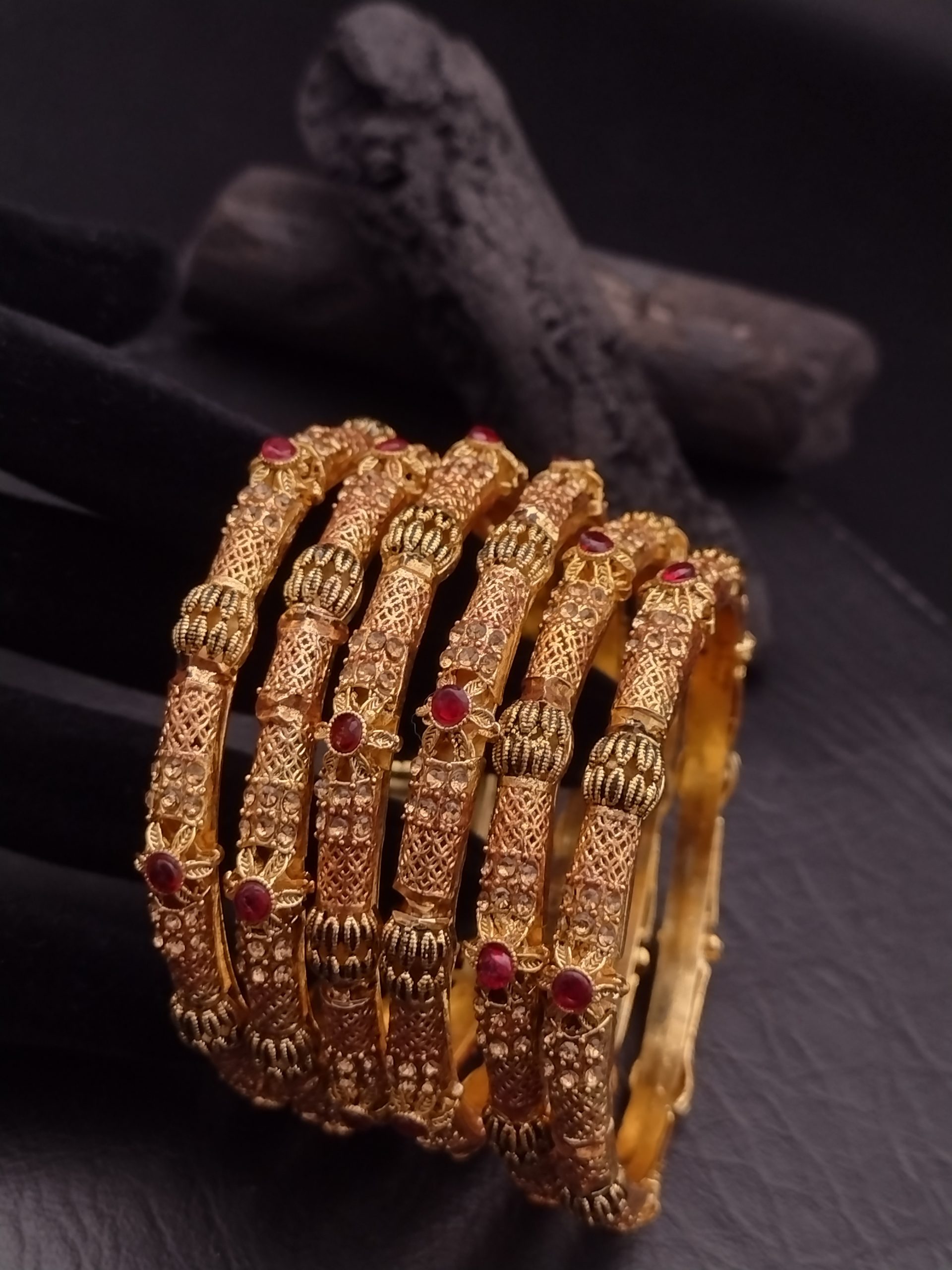 Gold Style Bangel Chori main image